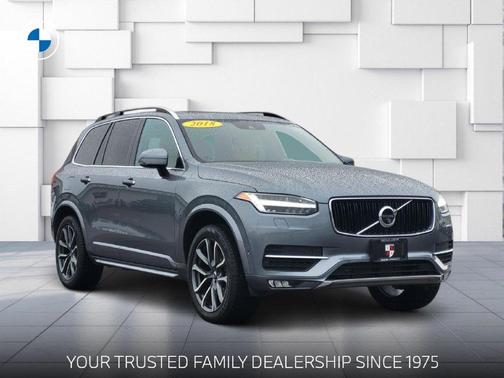 Bright Silver Metallic 2018 Volvo XC90 T6 Momentum