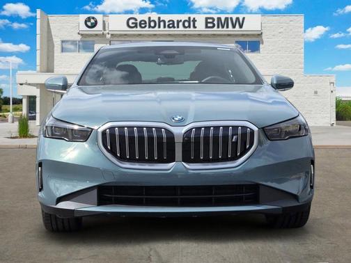 2026 BMW i5 xDrive40