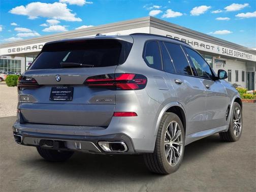 2025 BMW X5 xDrive40i