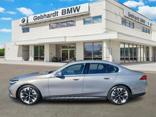 2026 BMW i5 xDrive40