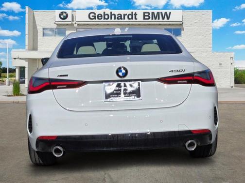 Alpine White 2026 BMW 430 i xDrive