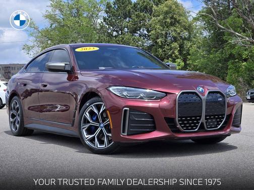 Aventurin Red Metallic 2023 BMW i4 Gran Coupe M50