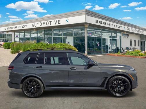 Gray Metallic 2026 BMW X7 M60i