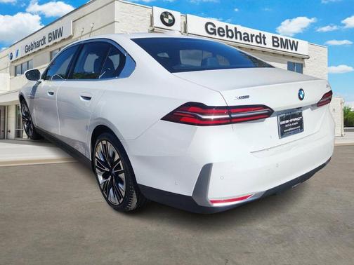 2026 BMW 530 i xDrive