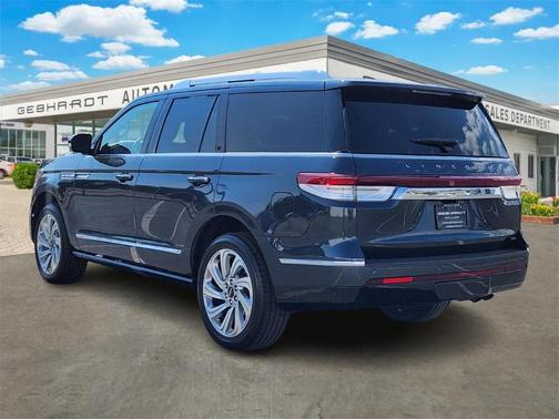 2024 Lincoln Navigator Premiere
