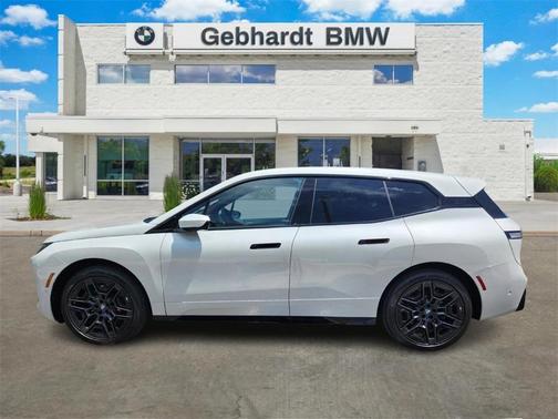 2026 BMW iX xDrive60