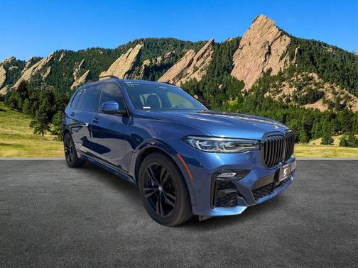 Phytonic Blue Metallic 2022 BMW X7 xDrive40i
