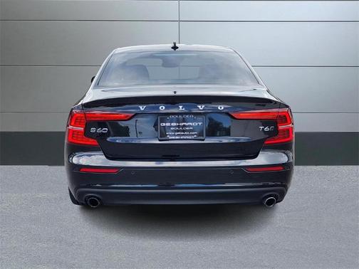 2019 Volvo S60 T6 Momentum