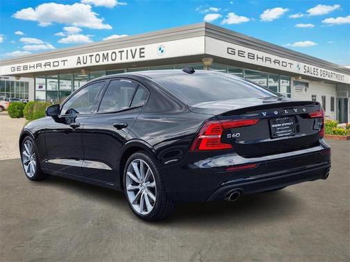 2019 Volvo S60 T6 Momentum
