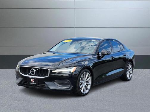 2019 Volvo S60 T6 Momentum