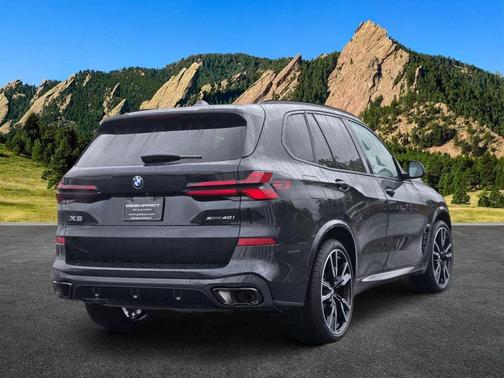 Black Sapphire Metallic 2025 BMW X5 xDrive40i