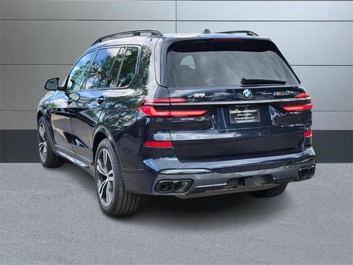 2025 BMW X7 M60i