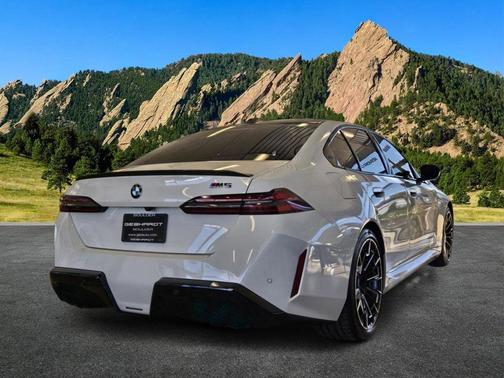 Alpine White 2025 BMW M5 Base