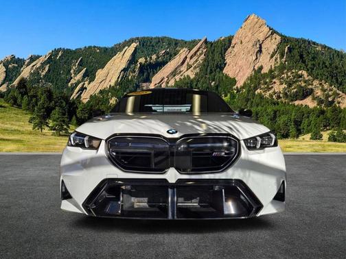 Alpine White 2025 BMW M5 Base