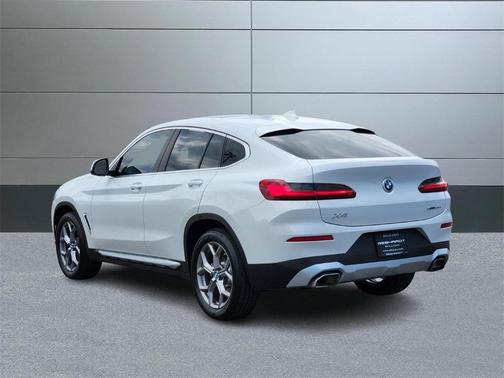 2023 BMW X4 xDrive30i