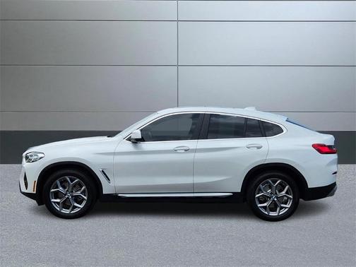 2023 BMW X4 xDrive30i