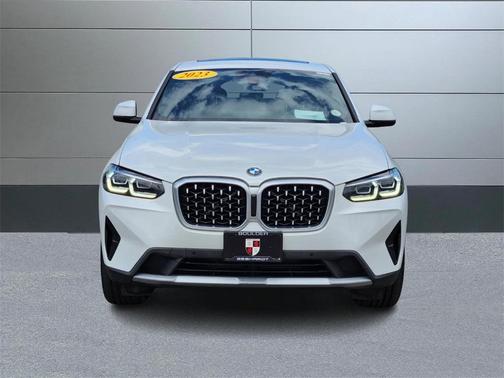 2023 BMW X4 xDrive30i