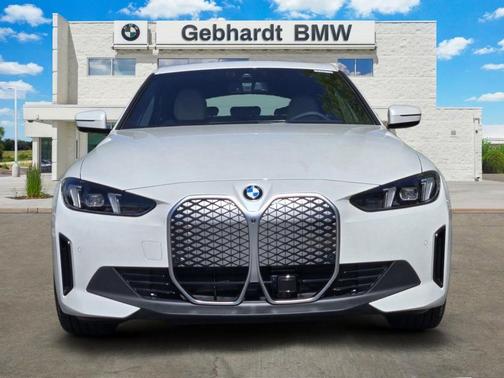 Mineral White Metallic 2026 BMW i4 Gran Coupe xDrive40