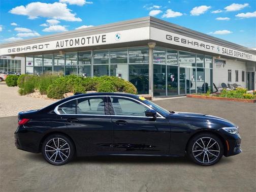 2022 BMW 330 i xDrive