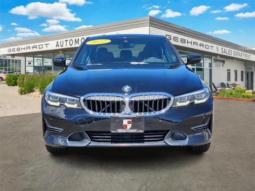 2022 BMW 330 i xDrive