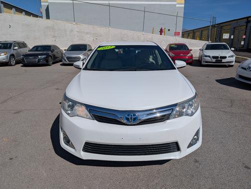 2012 Toyota Camry Hybrid XLE