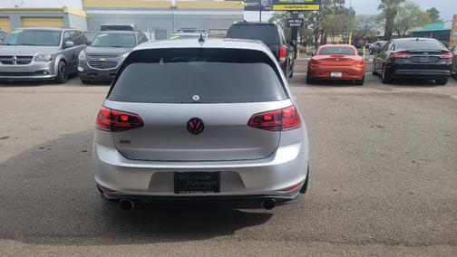 2017 Volkswagen Golf GTI S 4-Door