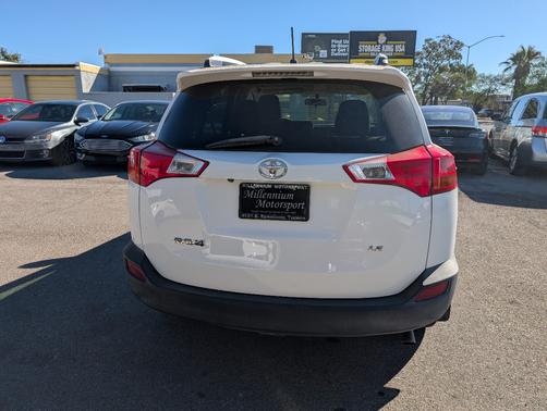 2013 Toyota RAV4 LE