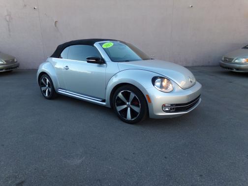 2013 Volkswagen Beetle 2.0T w/Sound