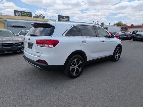 2017 Kia Sorento EX