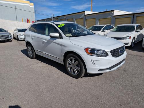 2017 Volvo XC60 T5 Inscription