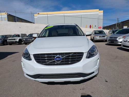 2017 Volvo XC60 T5 Inscription