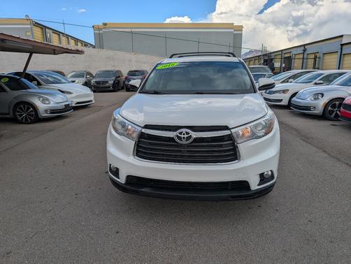 2016 Toyota Highlander LE