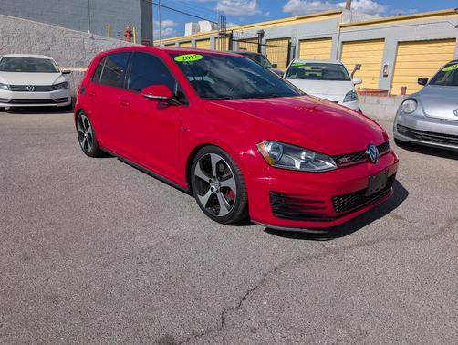 2017 Volkswagen Golf GTI SE 4-Door