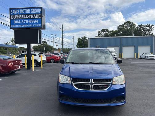 Blue Streak Pearlcoat 2013 Dodge Grand Caravan SE