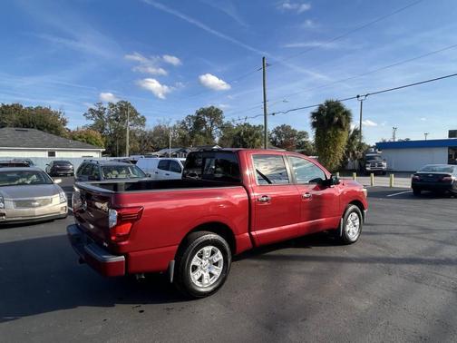 2018 Nissan Titan SV