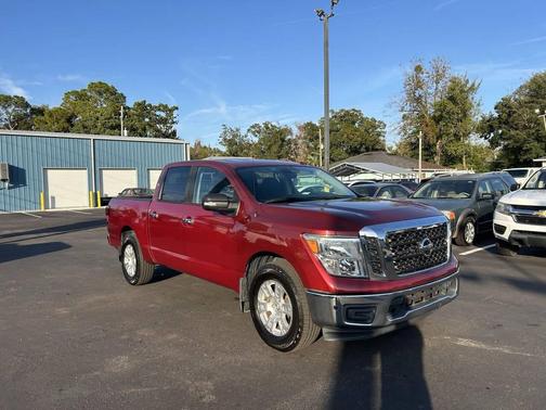 2018 Nissan Titan SV