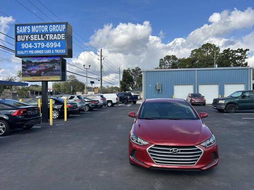 2017 Hyundai ELANTRA SE