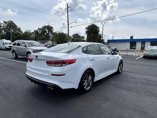2019 Kia Optima LX