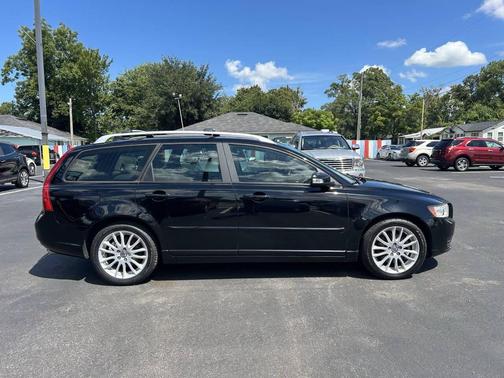 2011 Volvo V50 T5 4dr Wagon