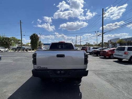 2011 Toyota Tundra Grade
