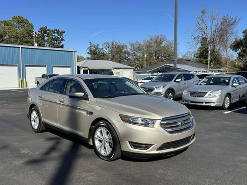 2017 Ford Taurus SEL