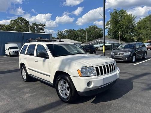 Stone White Clearcoat 2007 Jeep Grand Cherokee Laredo