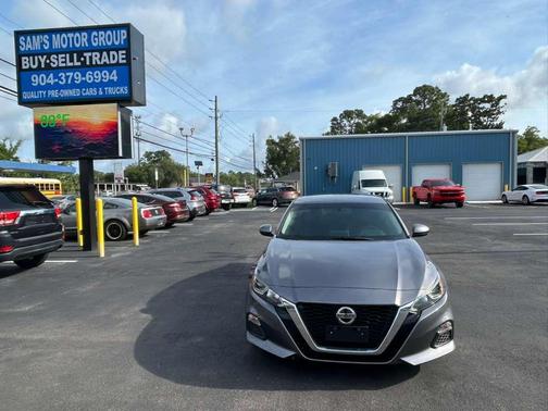 Gun Metallic 2020 Nissan Altima S FWD