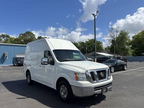 2017 Nissan NV Cargo NV3500 HD S V8