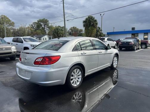 2010 Chrysler Sebring Base