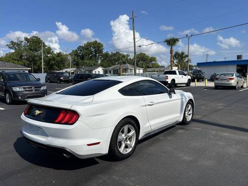 Oxford White 2018 Ford Mustang EcoBoost Premium