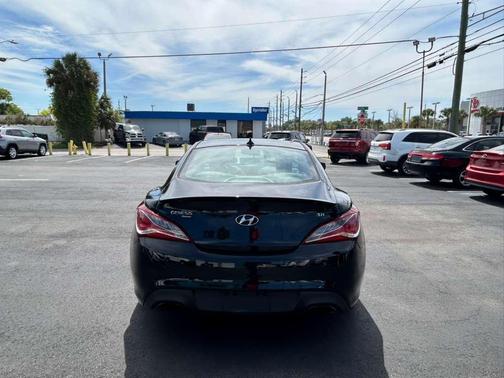 2015 Hyundai Genesis Coupe 3.8 Base