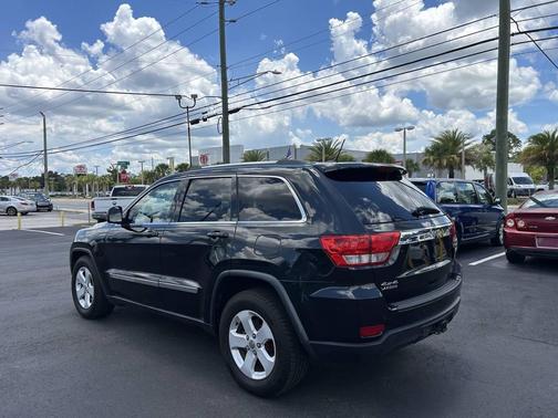 Black 2013 Jeep Grand Cherokee Laredo