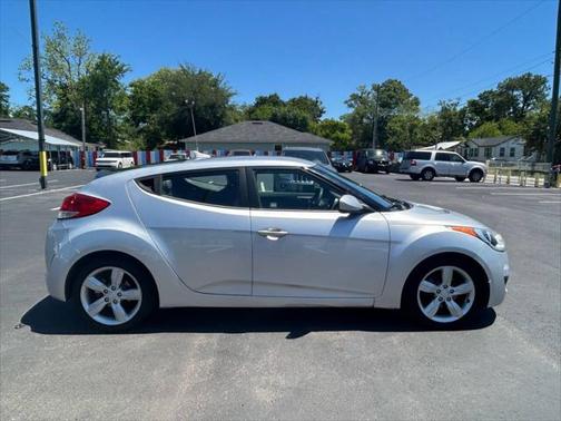 2012 Hyundai Veloster Base