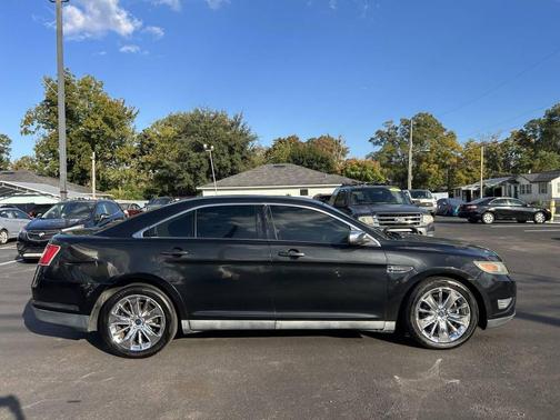 2010 Ford Taurus Limited